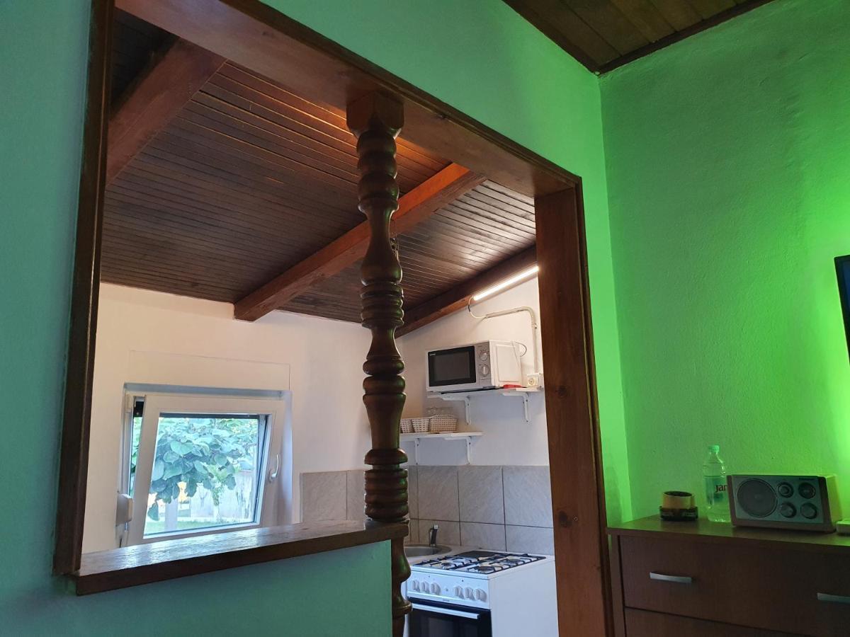 Una'S Cottage Медулин Екстериор снимка